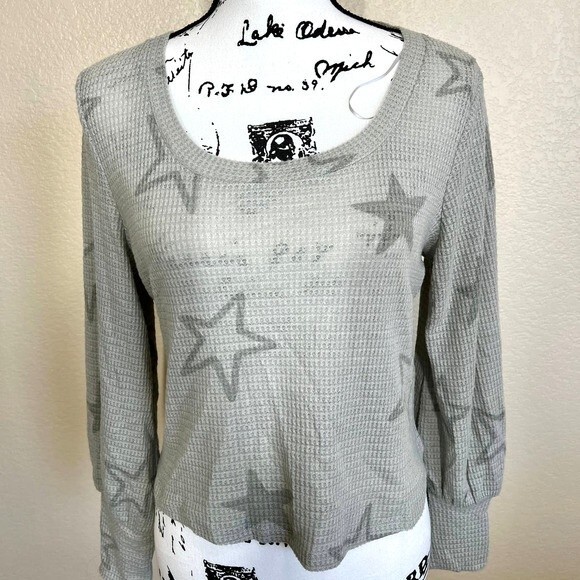 Pink Rose grey top waffle knit star Long sleeve crop top size M coastal Cozie - Picture 4 of 9